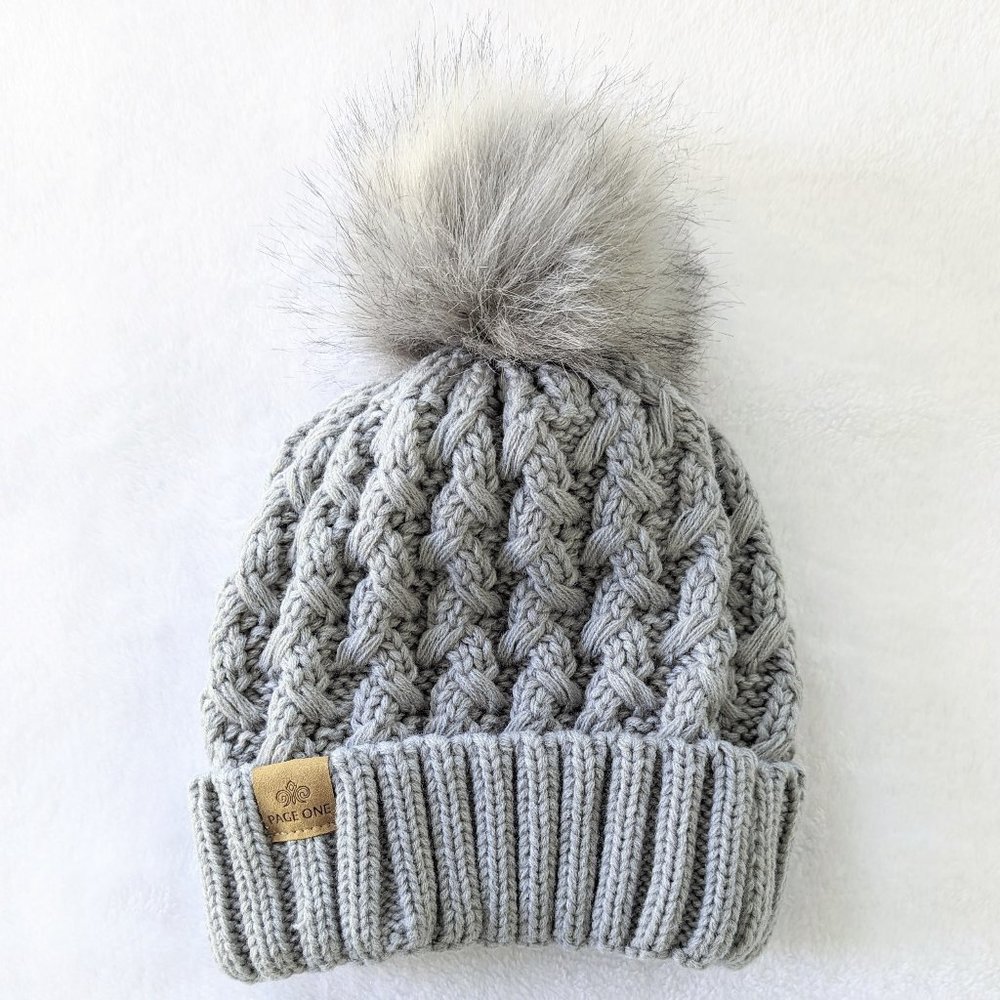 Page One Cable Knit Fleece Lined Beanie Faux Fur Pom Pom, NWOT